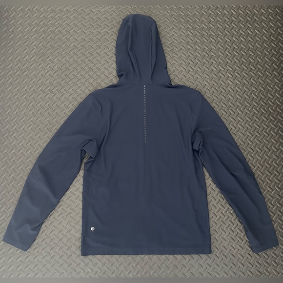 Lululemon Twill Chill Hoodie Mens Sz Small Nautical Navy  Stretch Performance - Picture 3 of 9